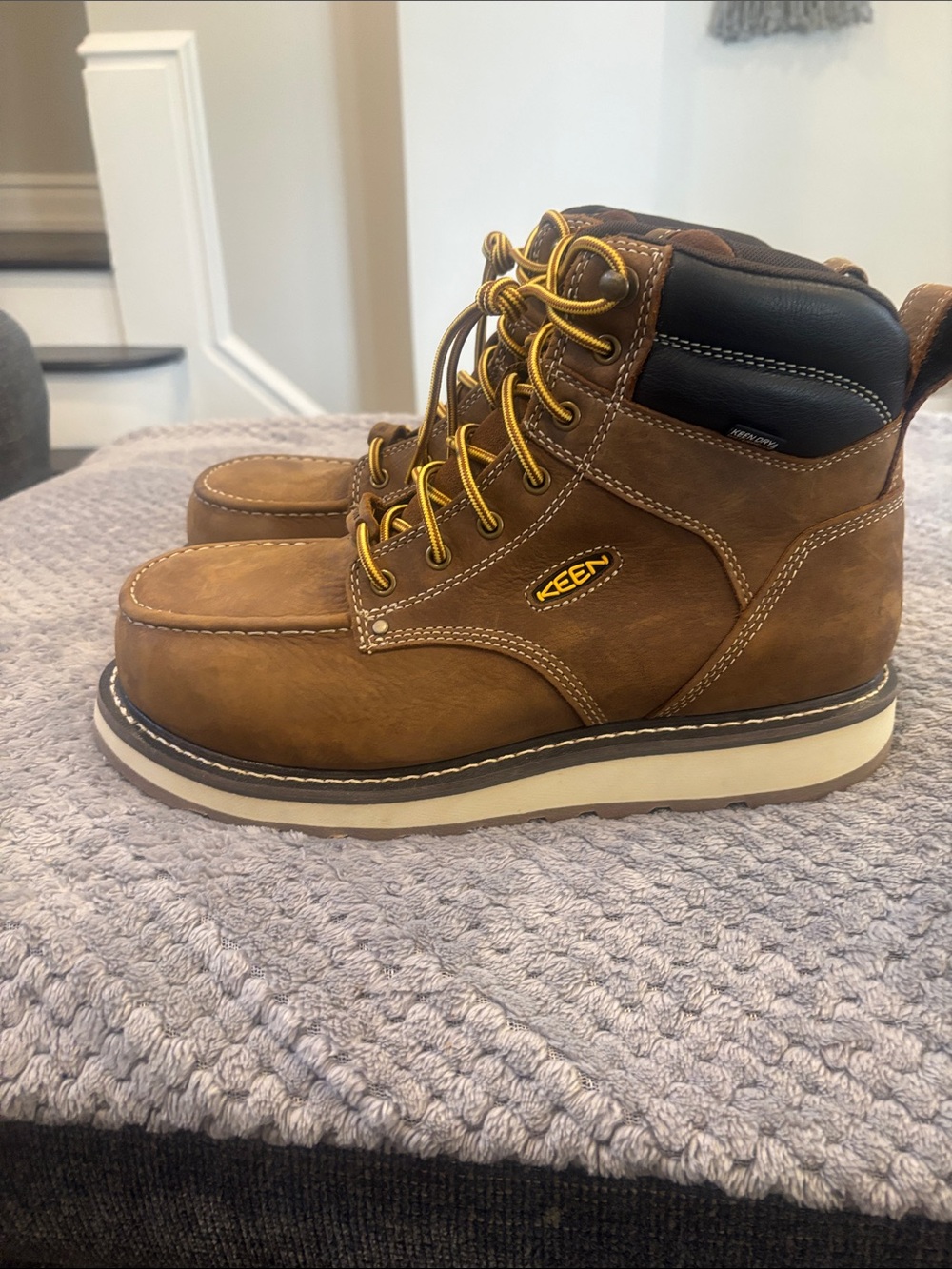 Keen Men's Carbon Toe Work Boots 11.5ee (wide)